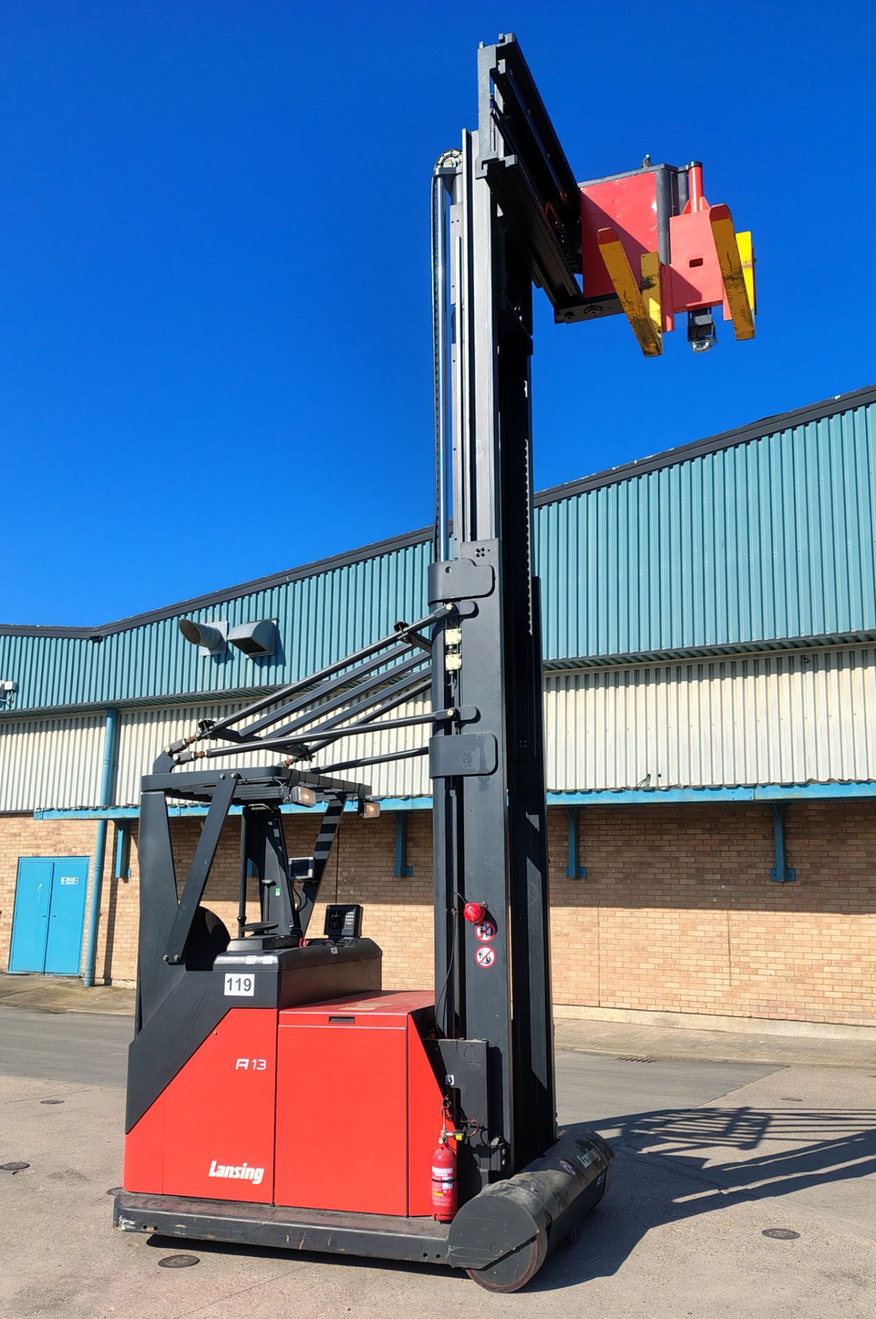 Lansing Linde Ltd A13 electric side loader forklift - full details in the description - Image 2 of 37