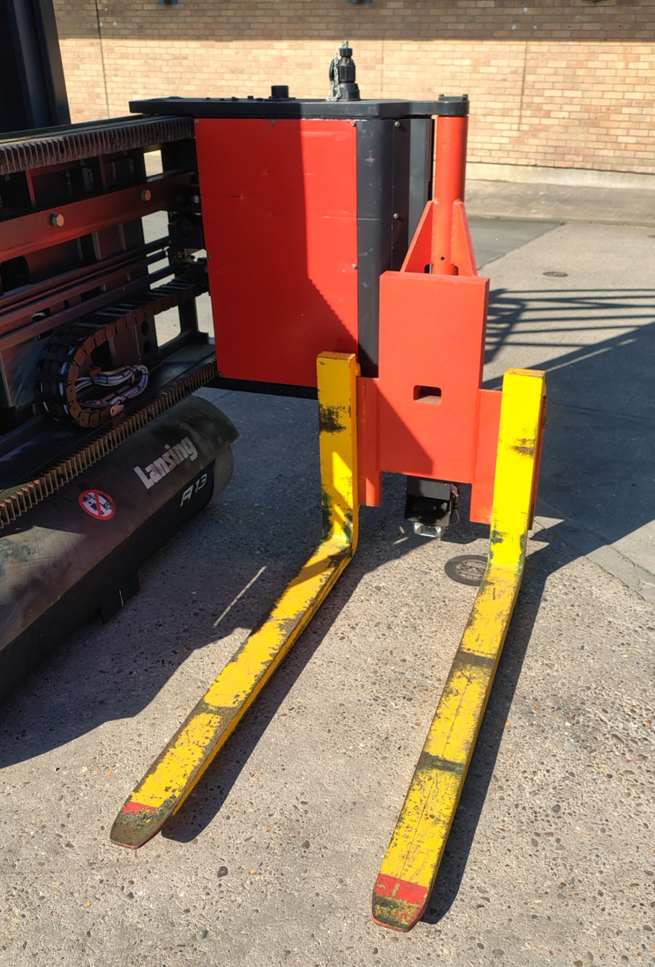 Lansing Linde Ltd A13 electric side loader forklift - full details in the description - Image 6 of 37