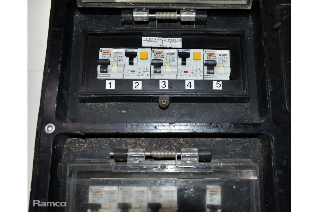 Portable power distribution box - 6x 16A and 2x 32A sockets - W 510 x D 320 x H 410mm - Image 5 of 6