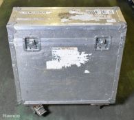 Flight case with 2 compartments and lift out tray - L 670 x W 250 x H 750mm