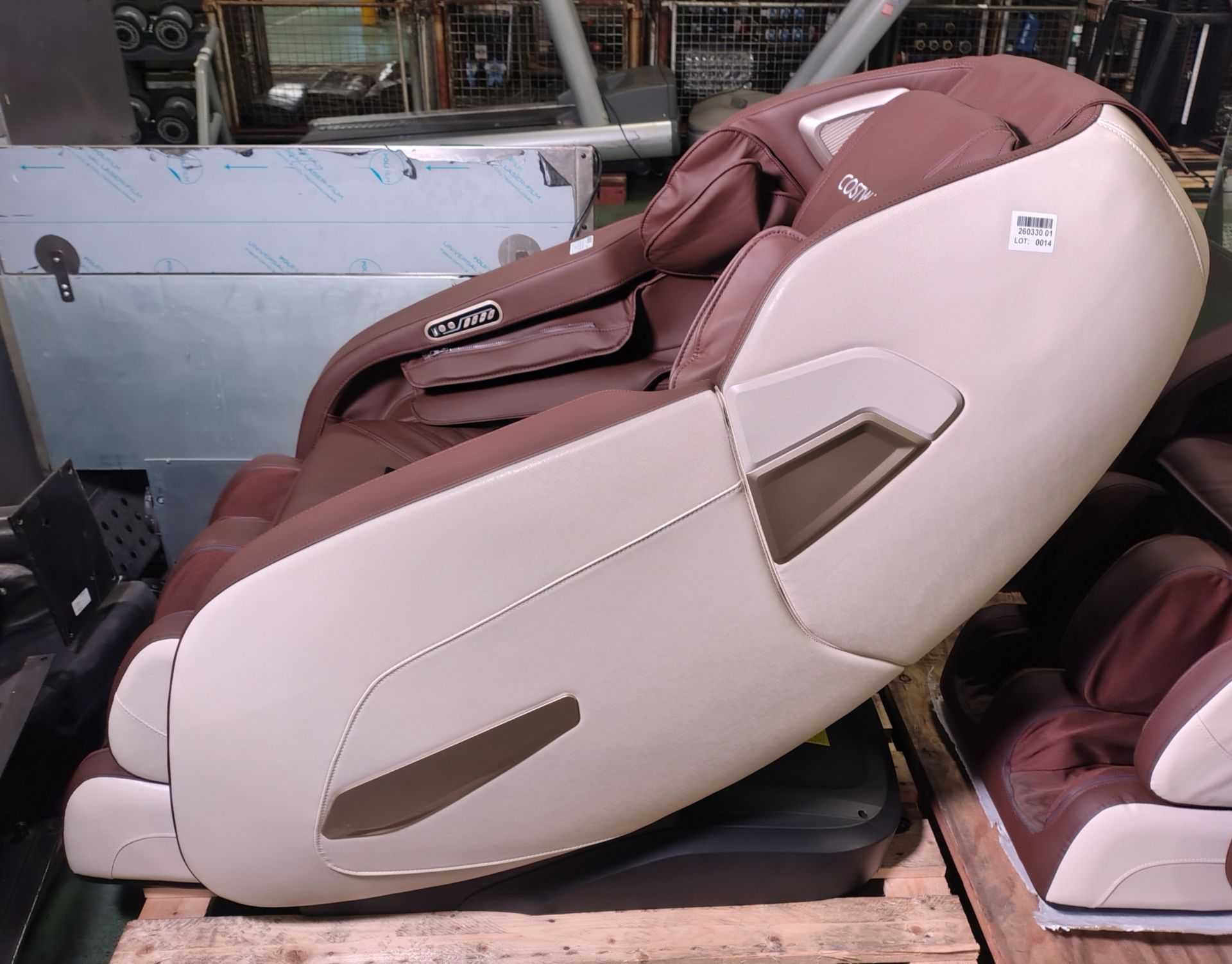 Costway JL10002 140W full-body zero-gravity massage chair - W 770 x D 1410 x H 1140mm - Image 2 of 7