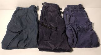 Various types of ex-military clothing - 193kg - may require repair or be as spares