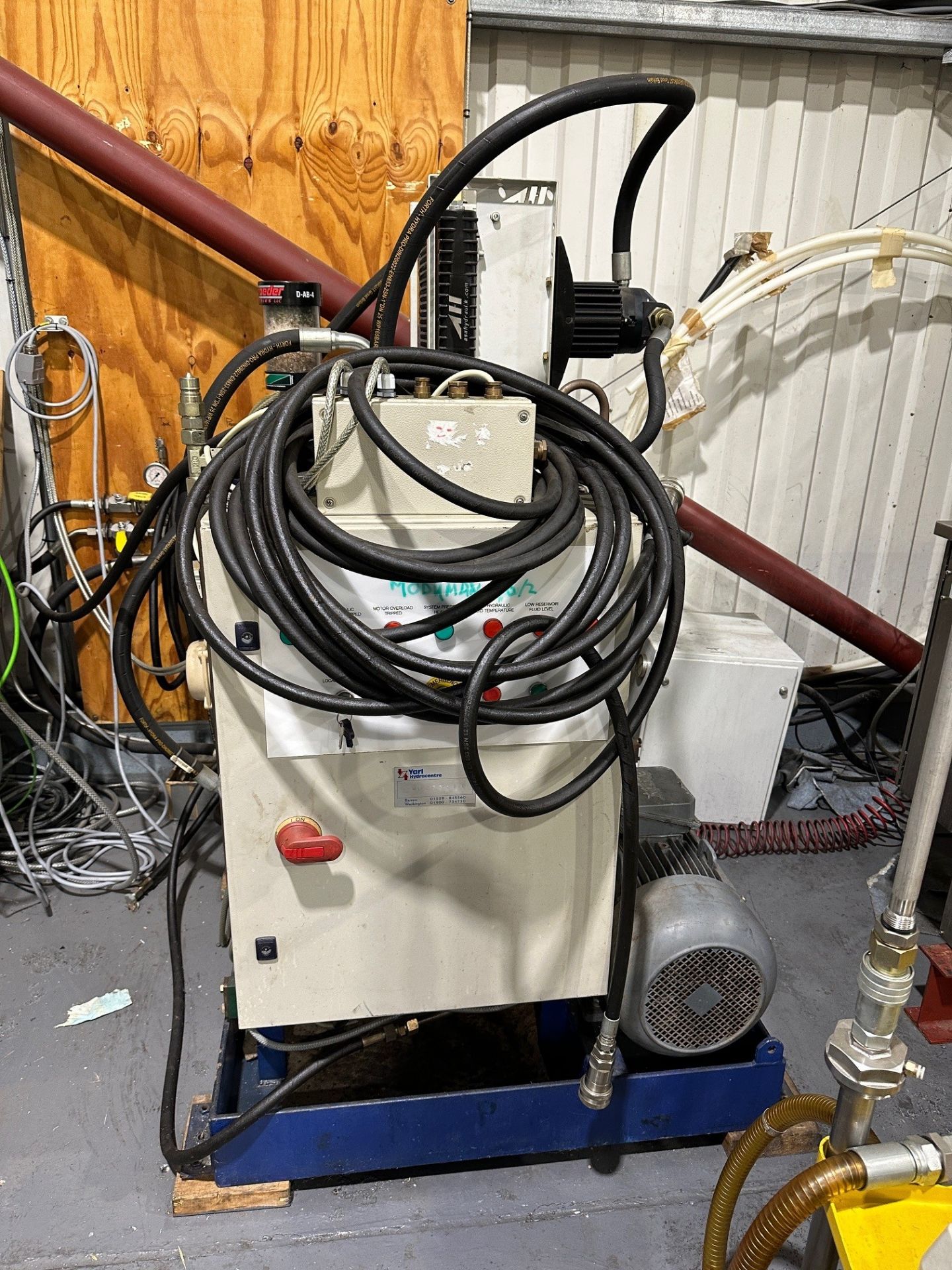 Moduman 100 Moog ModuMan 100 Industrial motion control system for nuclear ...