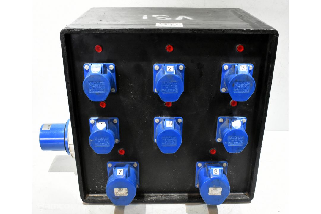 Portable power distribution box - 6x 16A and 2x 32A sockets - W 510 x D 320 x H 410mm - Image 2 of 6