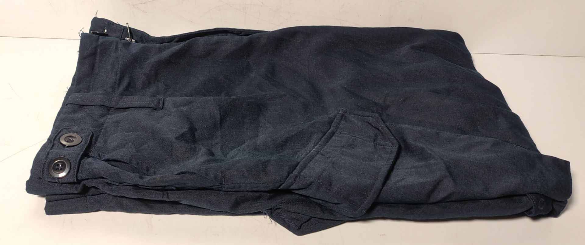 Various types of ex-military clothing - 193kg - may require repair or be as spares - Image 8 of 10