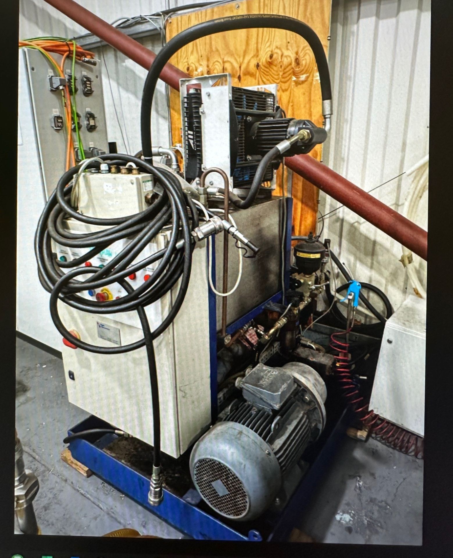 Moduman 100 Moog ModuMan 100 Industrial motion control system for nuclear ...
