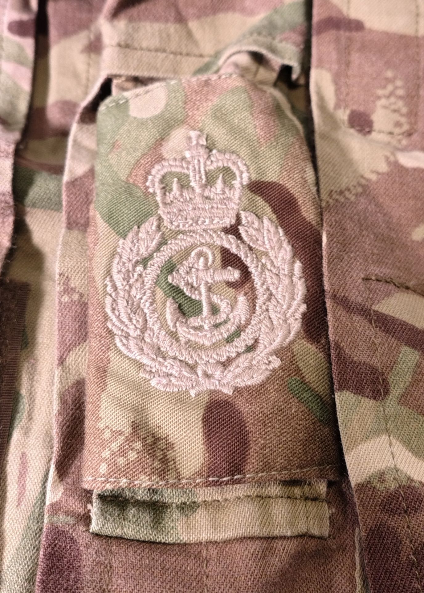 Various types of ex-military camo clothing - may include accessories - 196kg – may require repair - Image 6 of 7