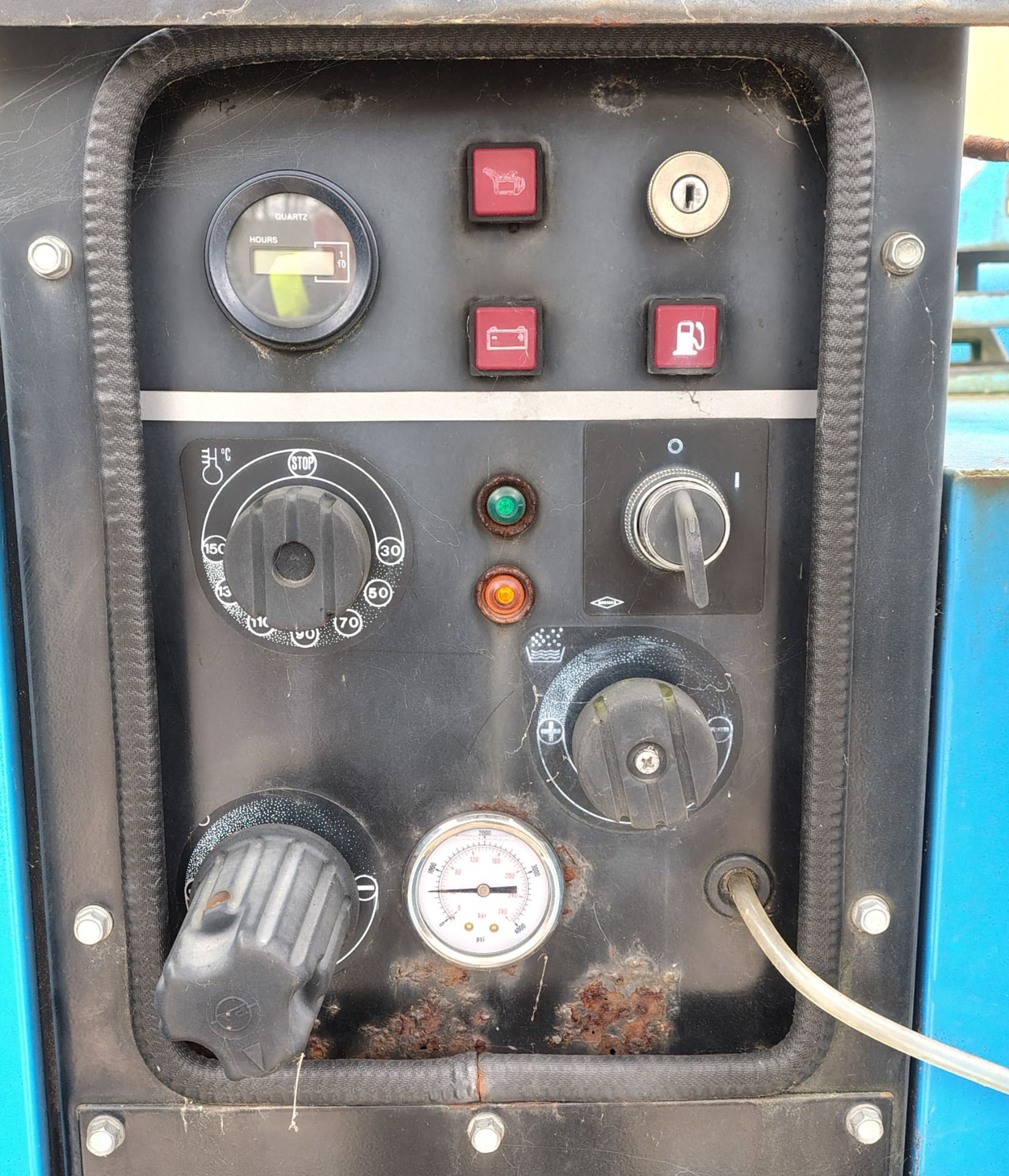 2005 Edge V2200 MD Grimebuster pressure washer on Knott trailer (2006) - details in desc. - Image 15 of 17