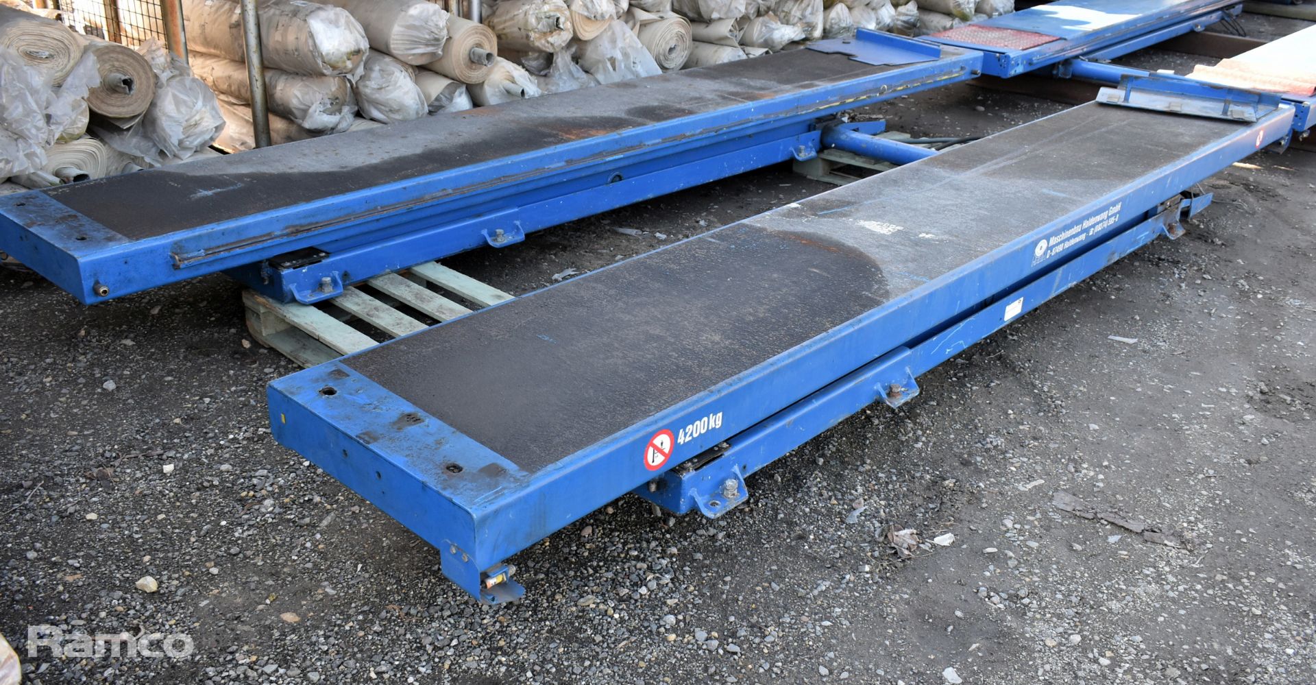 Maschinenbau Haldenwang GmbH scissor vehicle lift - full details in the description - Image 3 of 14