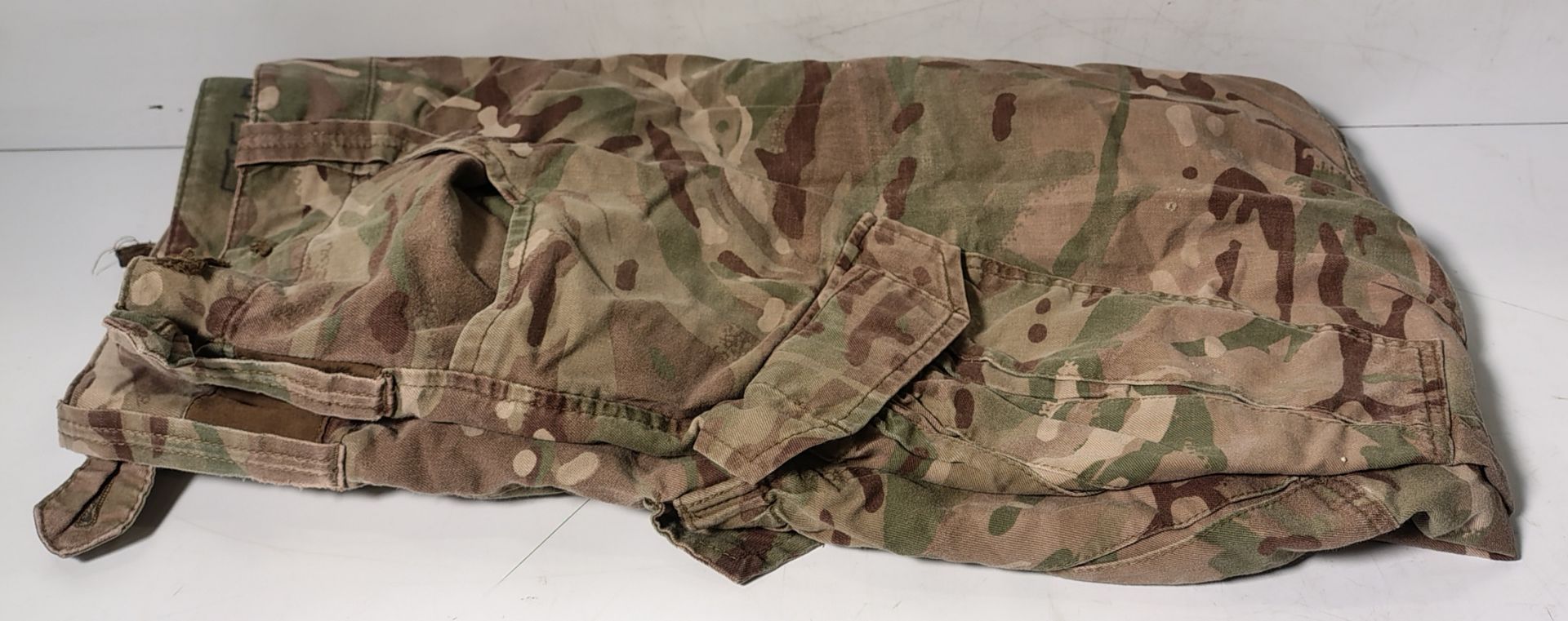 Various types of ex-military camo clothing - may include accessories - 162kg – may require repair - Image 6 of 11