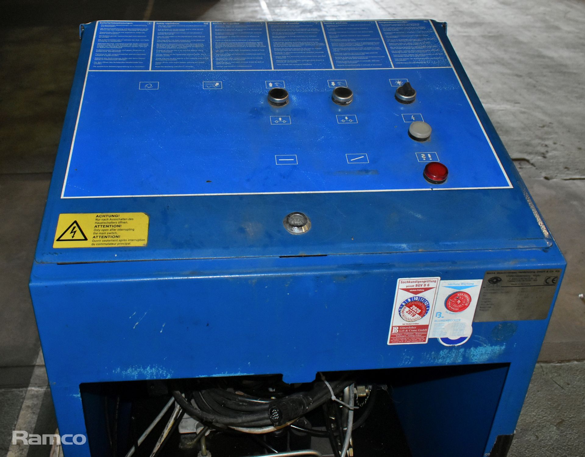 Maschinenbau Haldenwang GmbH scissor vehicle lift - full details in the description - Image 13 of 13