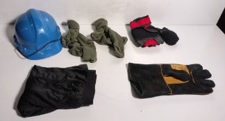 Various types of ex-military hardware and accessories - 120kg – may require repair / be incomplete