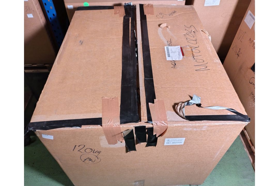 Various types of ex-military hardware and accessories - 120kg – may require repair / be incomplete - Image 13 of 13