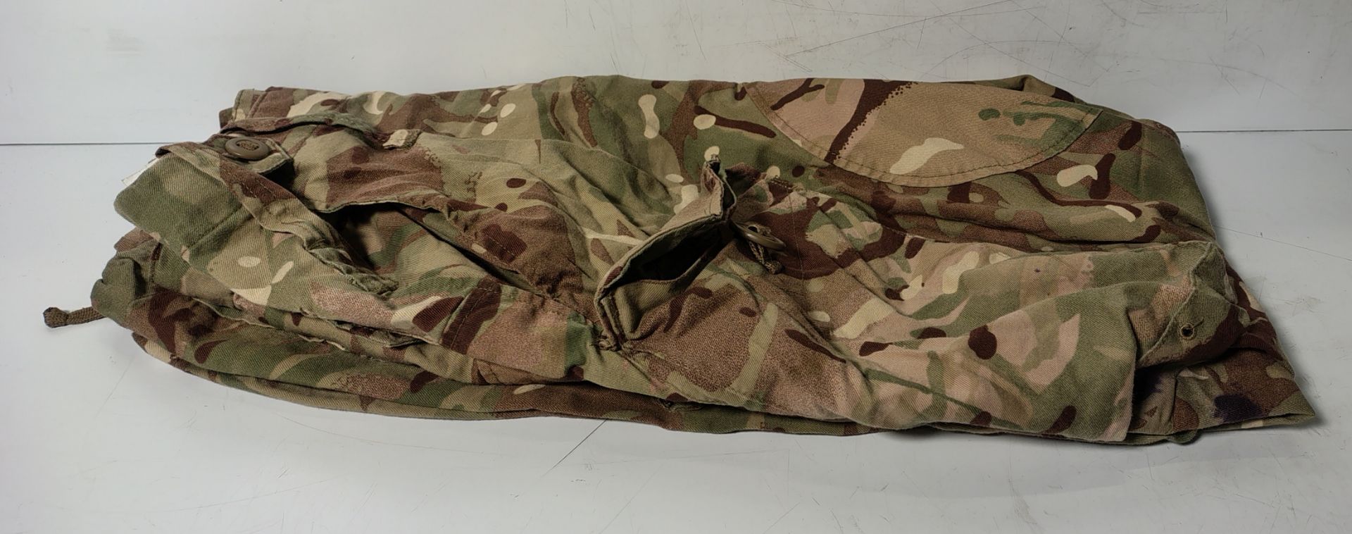 Various types of ex-military camo clothing - may include accessories - 194kg – may require repair - Image 6 of 11