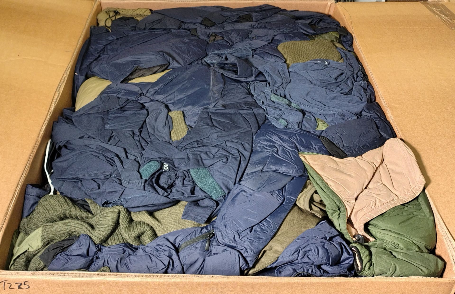 Various types of ex-military clothing - 148kg - may require repair or be as spares - Image 12 of 13