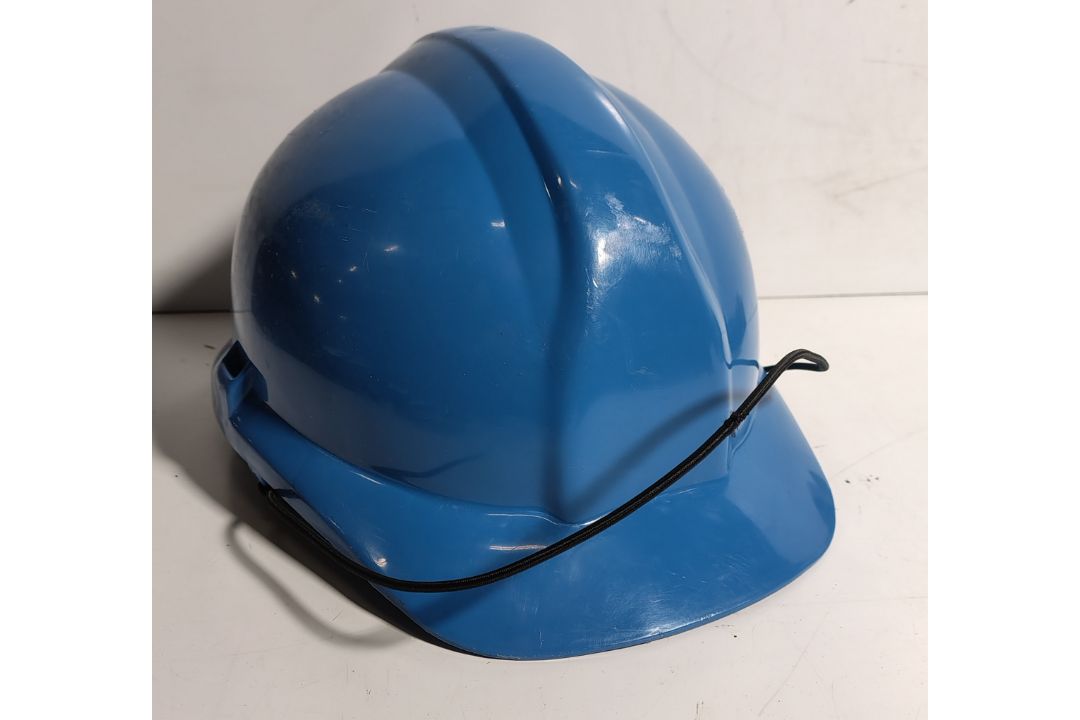 Various types of ex-military hardware and accessories - 120kg – may require repair / be incomplete - Image 2 of 13
