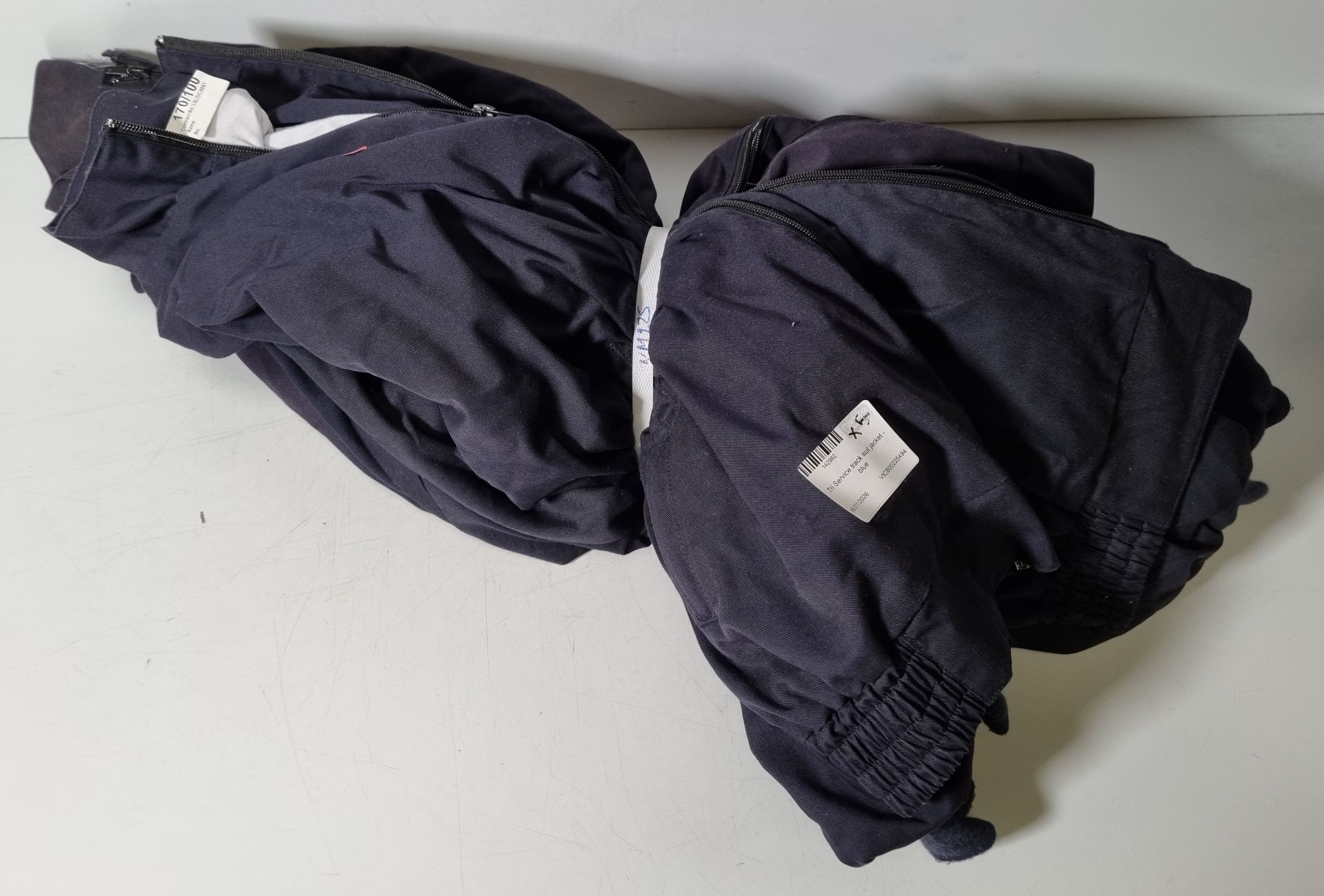 5x Navy No. 1B dress jackets, 5x Navy Class 2 jumpers, 5x Tri Service track suit jackets - blue - Image 24 of 36