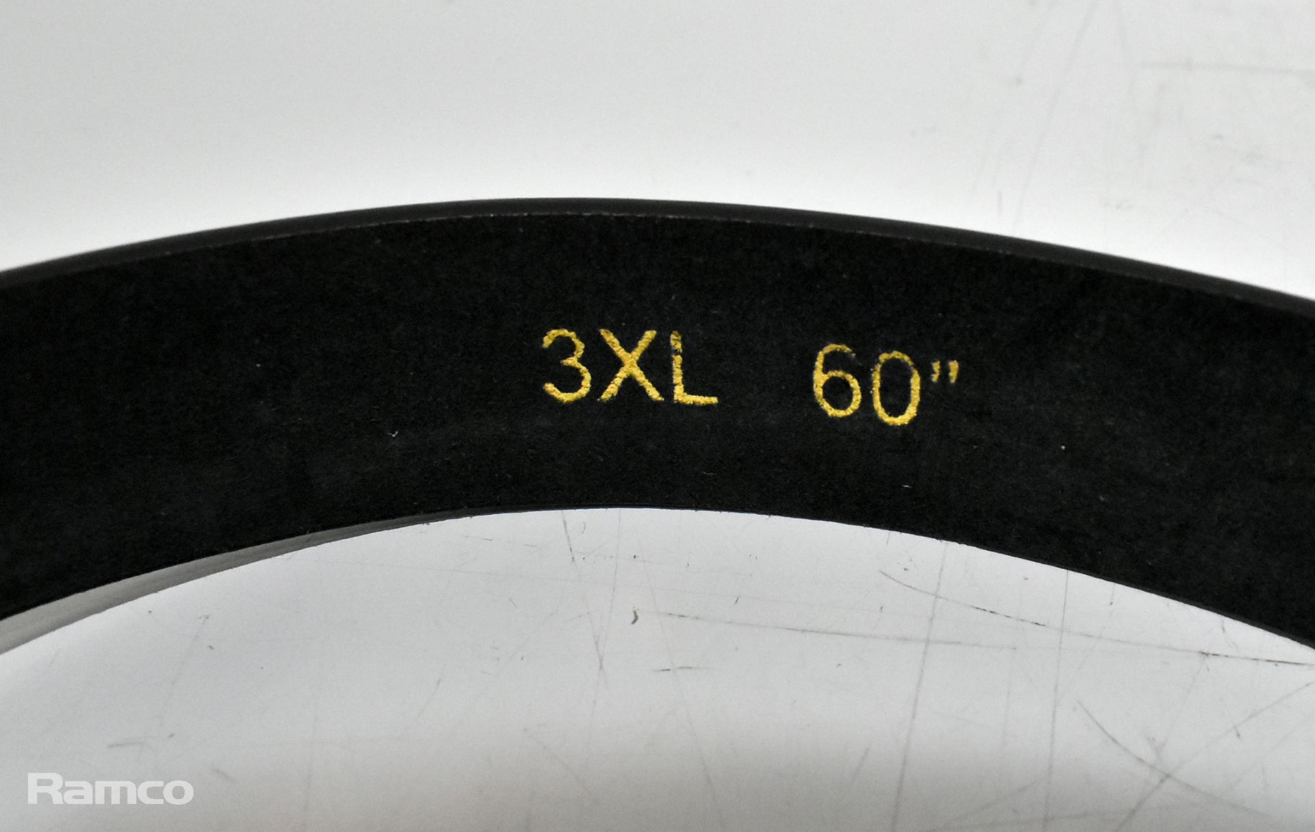 30x Black leather belts - Image 4 of 8