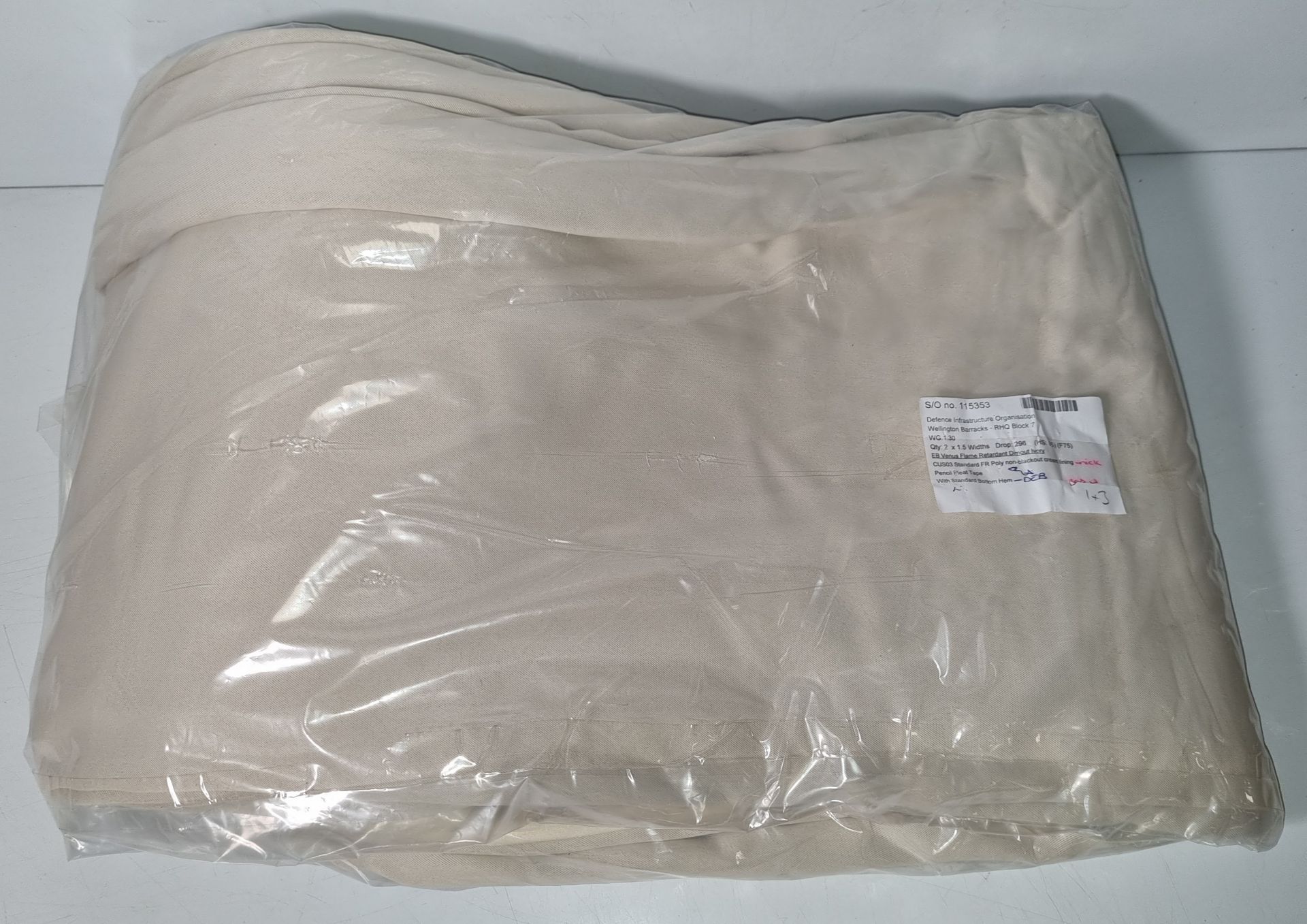 Mixed new clothing & accessories - see pictures for items - Image 3 of 45