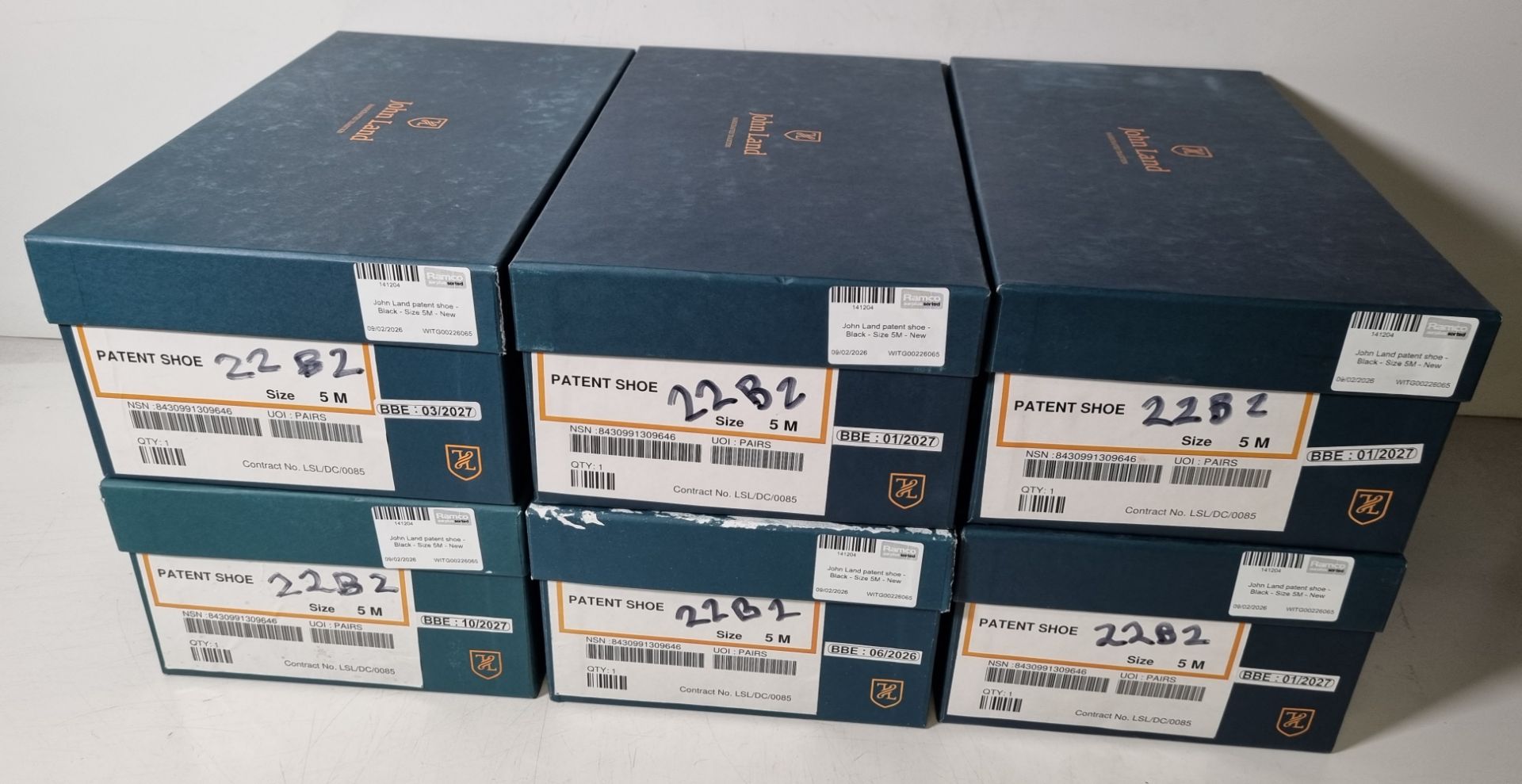 6x pairs of John Land patent shoes - Black - Size 5M