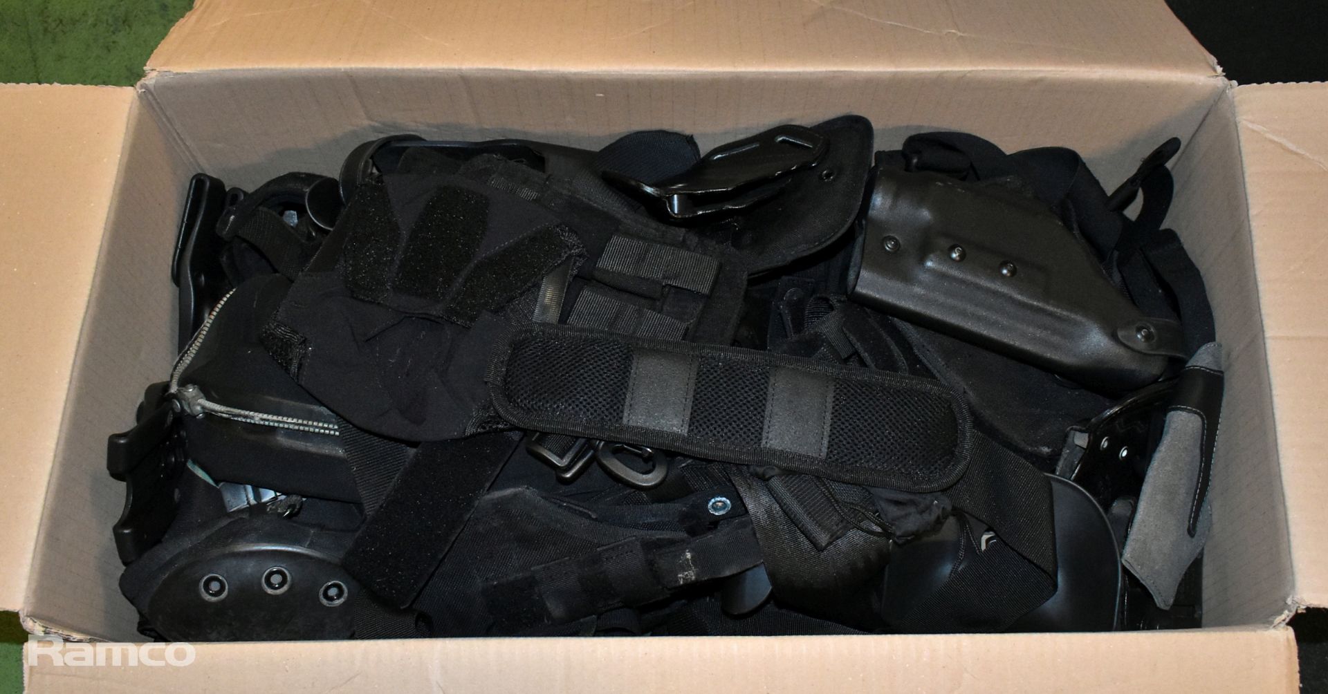 Various types of ex-military black accessories - 17 kg - Image 11 of 11