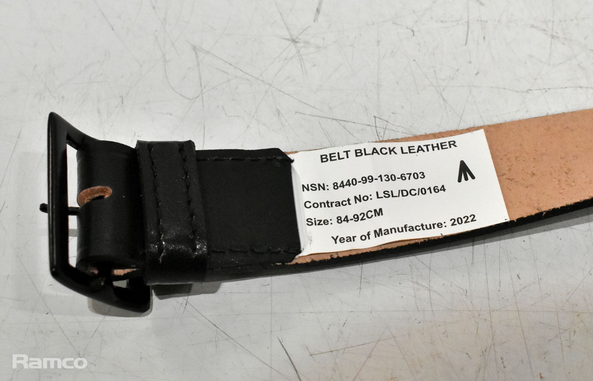 30x Black leather belts - Image 6 of 8
