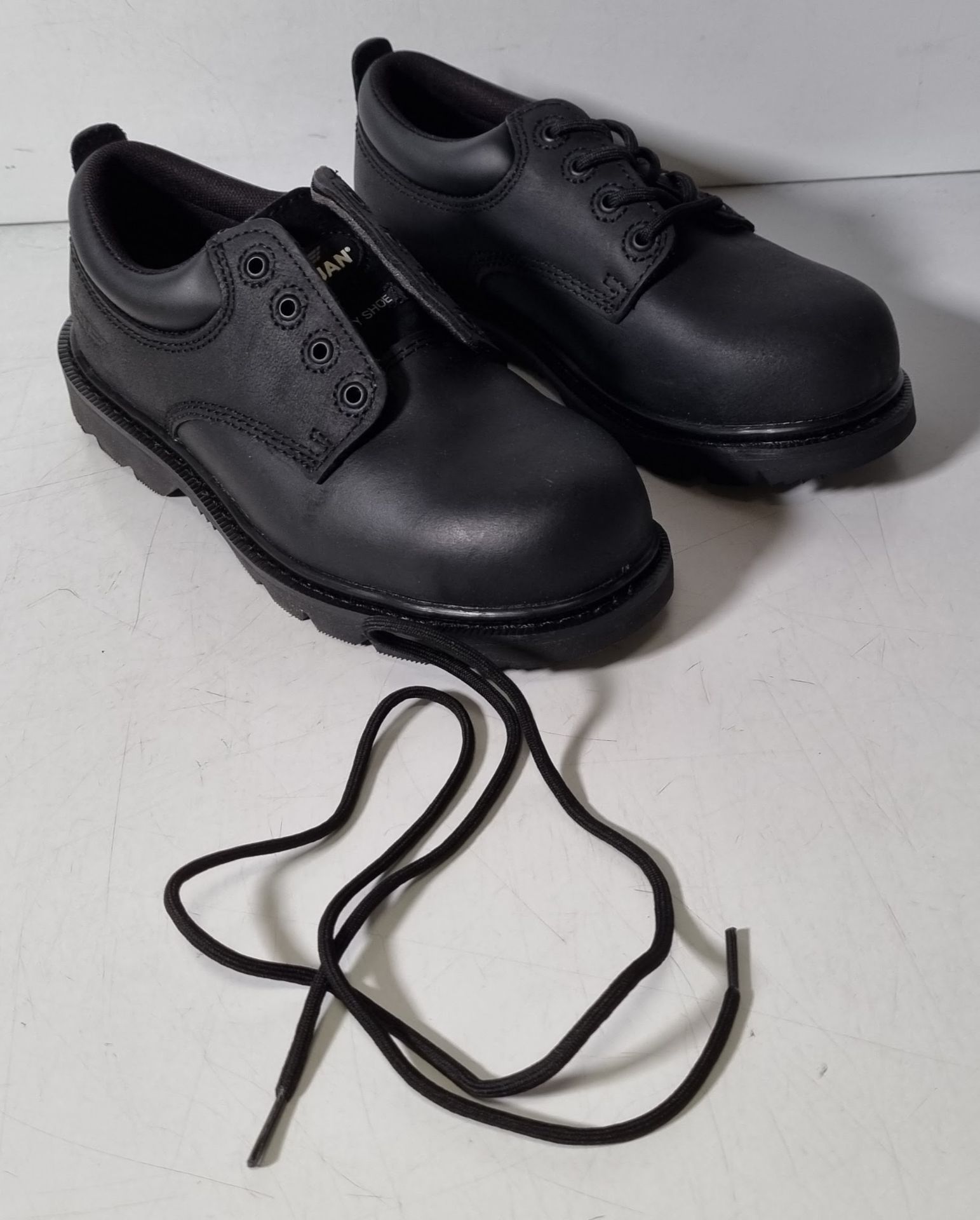 Trojan Castor S3 womens safety shoes - Size 4