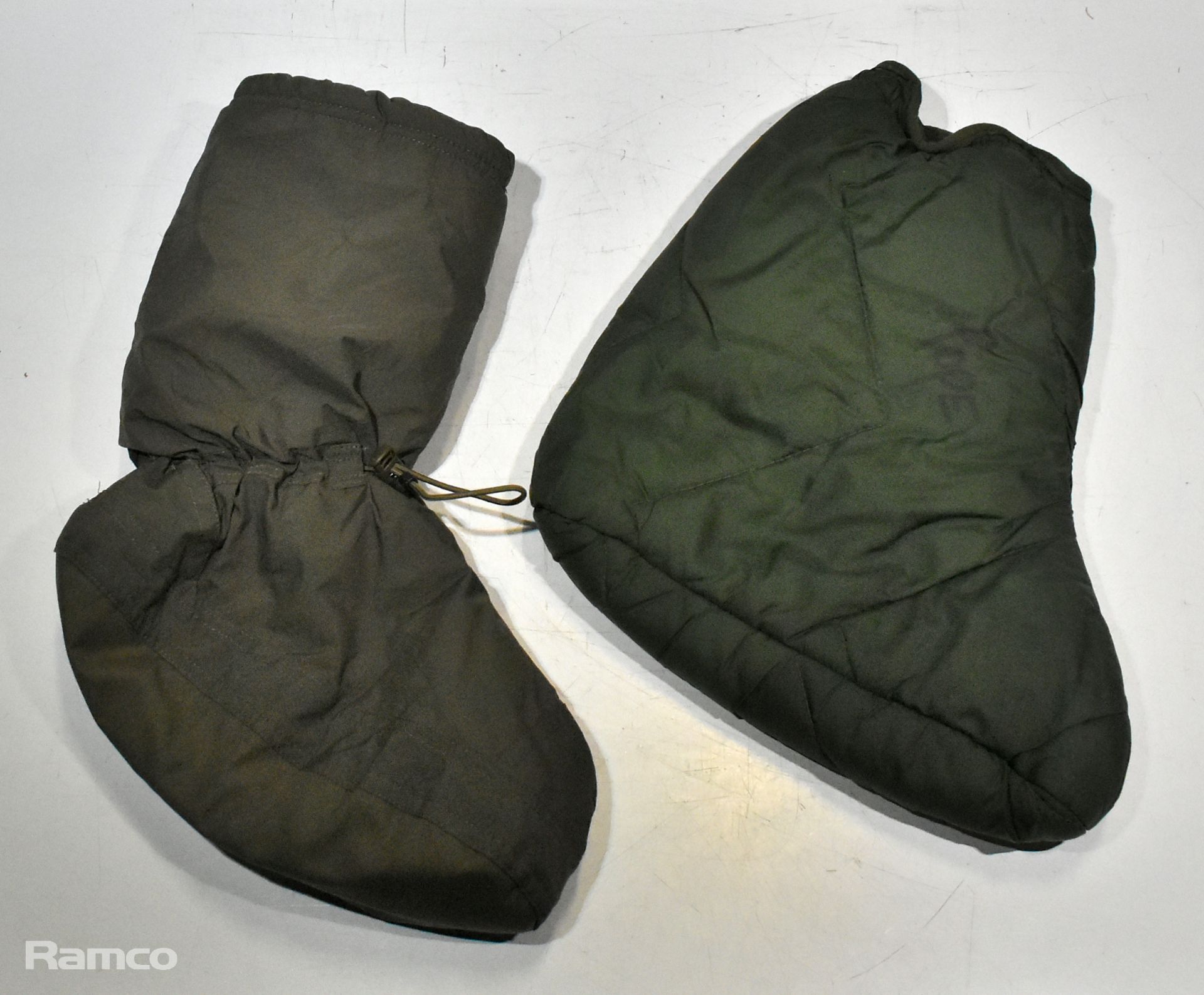 16x Insulation booties - mixed types - mixed grade