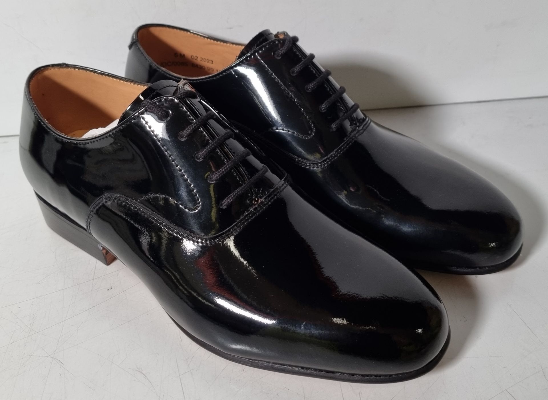 6x pairs of John Land patent shoes - Black - Size 5M - Image 34 of 44