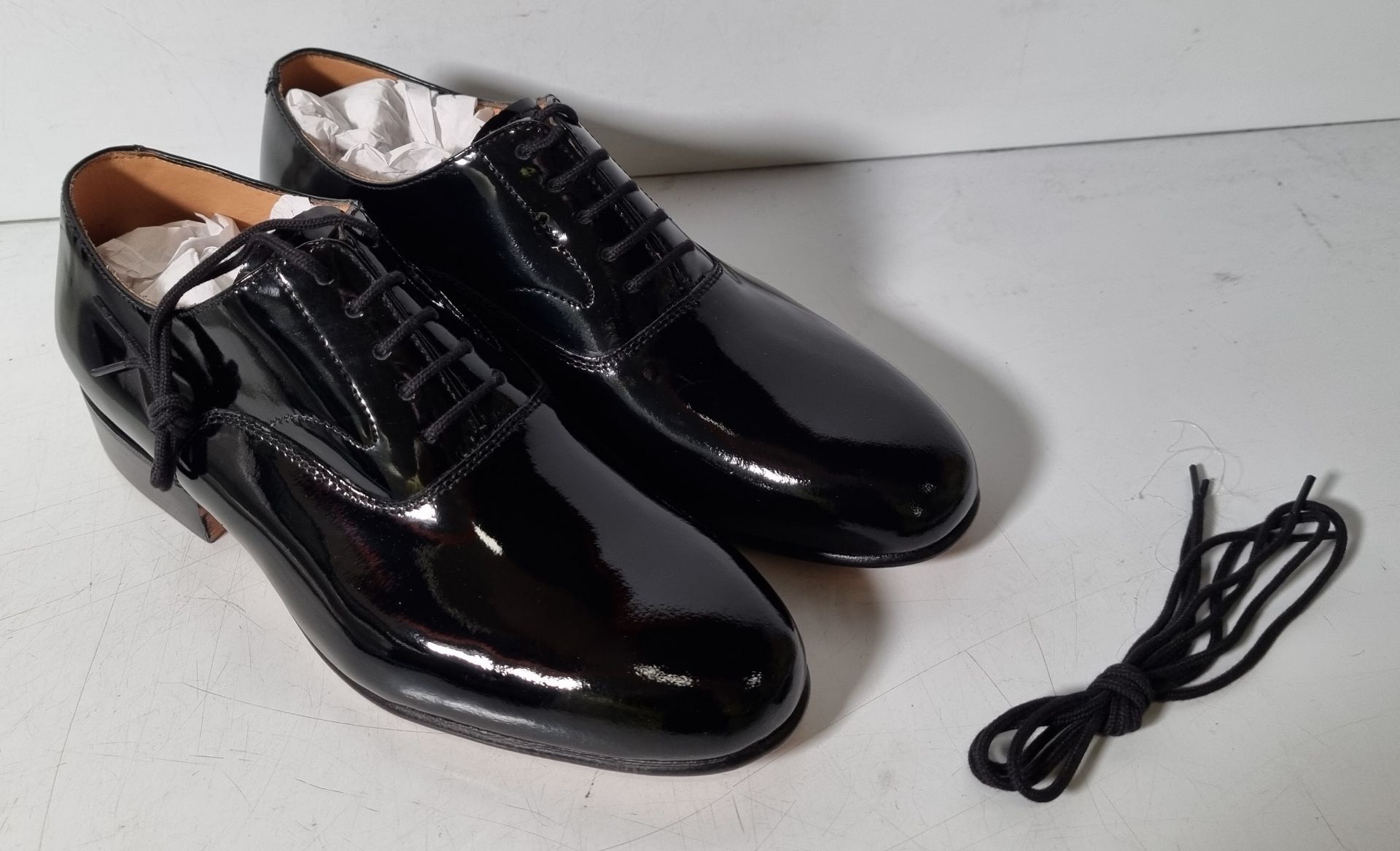 6x pairs of John Land patent shoes - Black - Size 5M - Image 12 of 44