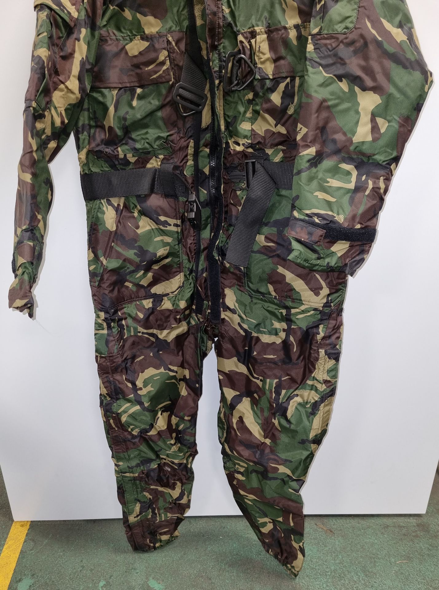 British Forces Upper Deck crew suit - containing jacket and trousers - mixed sizes - Image 3 of 5