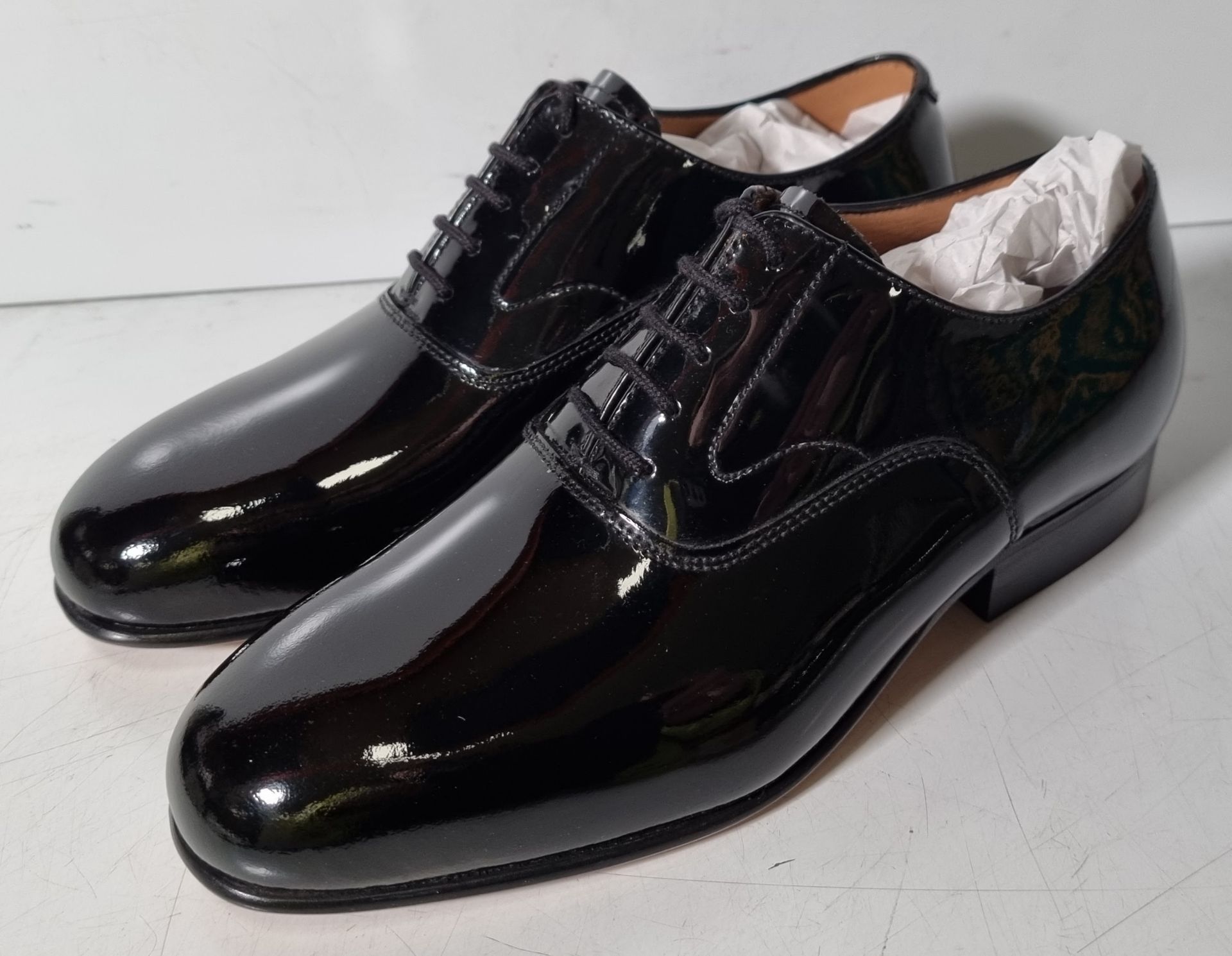 6x pairs of John Land patent shoes - Black - Size 5M - Image 28 of 44
