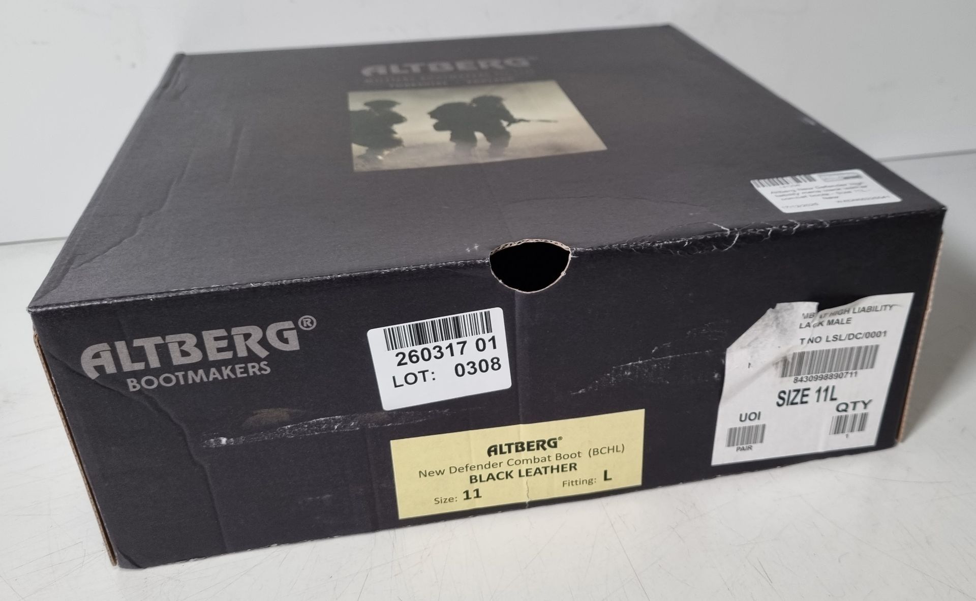 Altberg New Defender high liability mens black leather combat boots - Size 11L - Image 6 of 8