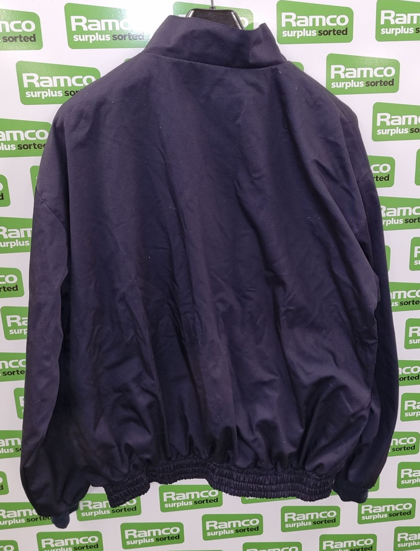 5x Navy No. 1B dress jackets, 5x Navy Class 2 jumpers, 5x Tri Service track suit jackets - blue - Image 20 of 36