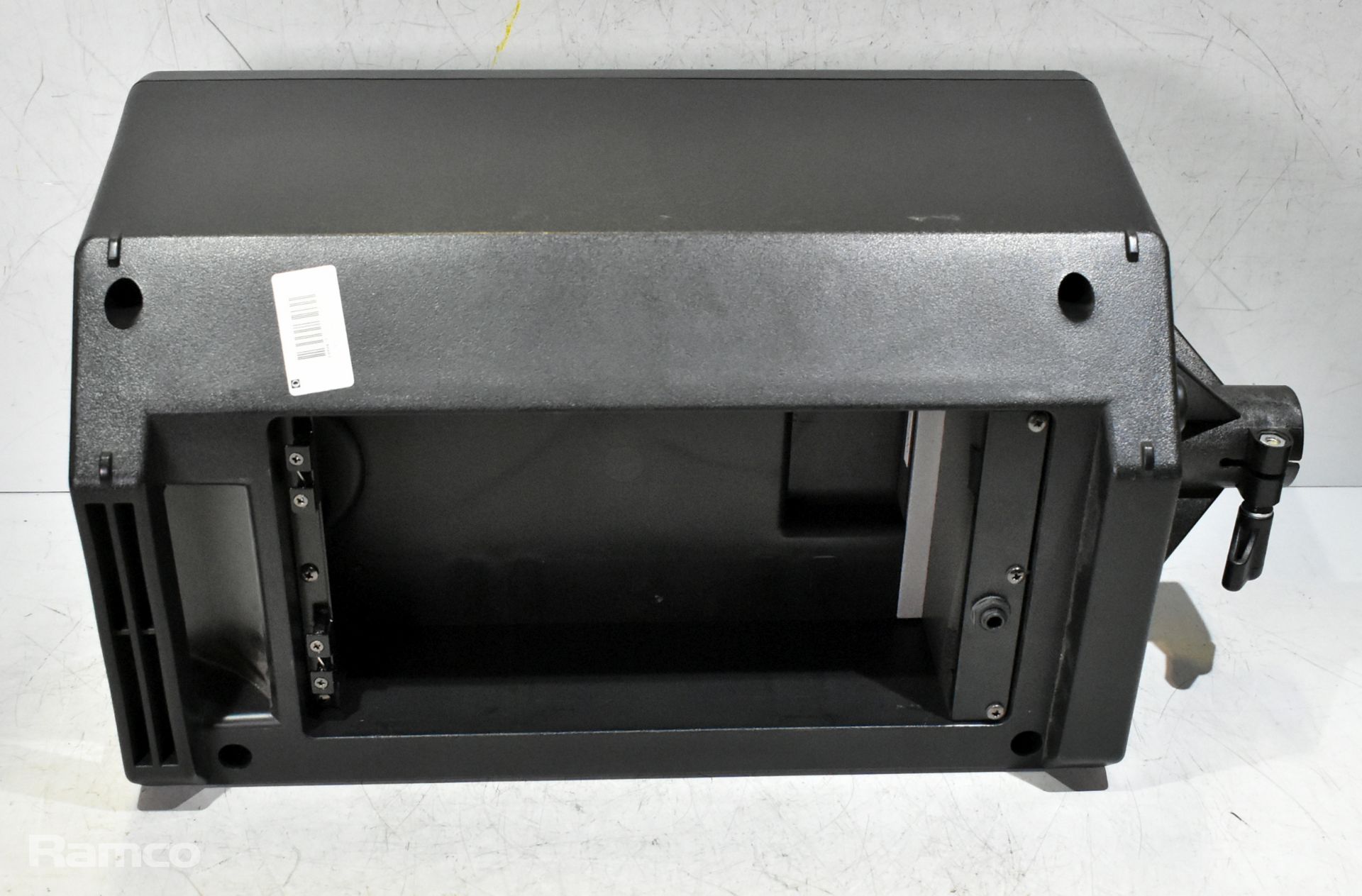 Yamaha Portable Stage PA System PAS300 with soft case on wheels - details in desc. - Image 7 of 12