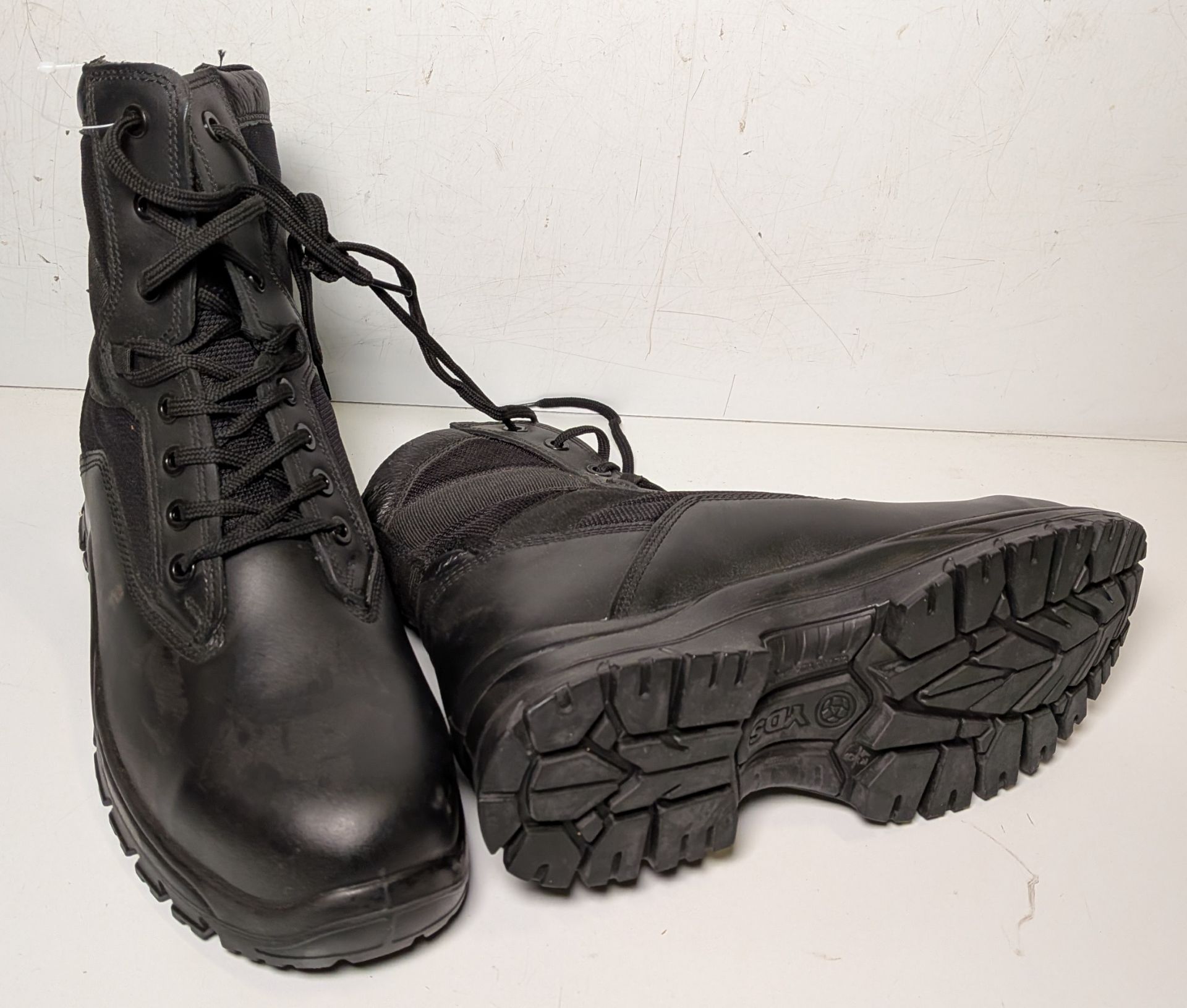 10x Steel toe cap boots - paired