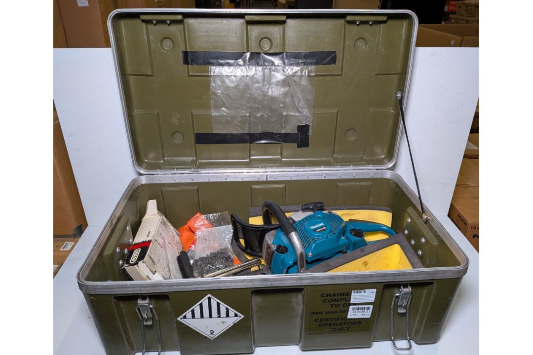 Makita DCS5000 professional 50cc petrol chainsaw with accessories in carry case - Image 1 of 14