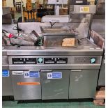 Frymaster FMJ250ESC (SN: 1706GI0019) 3 door stainless steel twin tank quad basket electric fryer