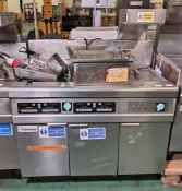 Frymaster FMJ250ESC (SN: 1706GI0019) 3 door stainless steel twin tank quad basket electric fryer