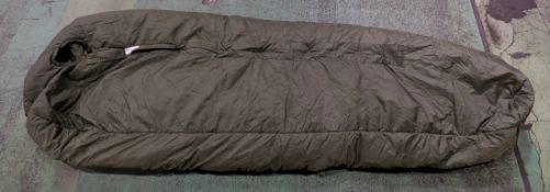 30x Medium weight sleeping bags - various types - may include arctics