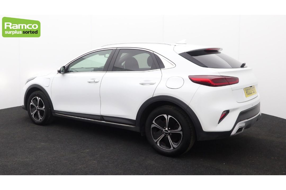 2022 KIA XCEED 3 PHEV S-A 1.6L Petrol Hybrid - full details in the description - Image 7 of 57
