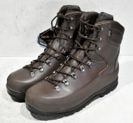 Iturri cold wet weather brown boots - size 11L