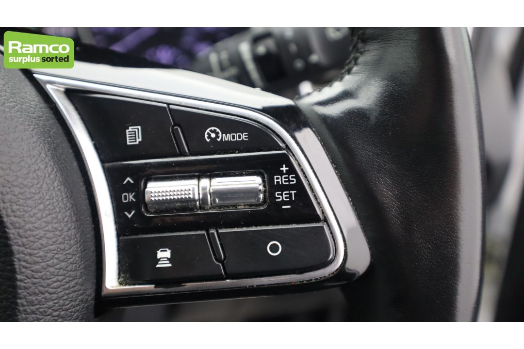 2022 KIA XCEED 3 PHEV S-A 1.6L Petrol Hybrid - full details in the description - Image 16 of 57