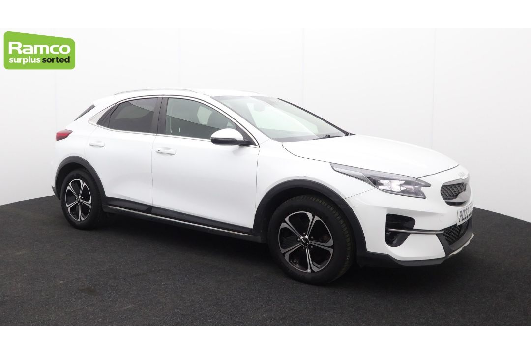 2022 KIA XCEED 3 PHEV S-A 1.6L Petrol Hybrid - full details in the description - Image 3 of 57