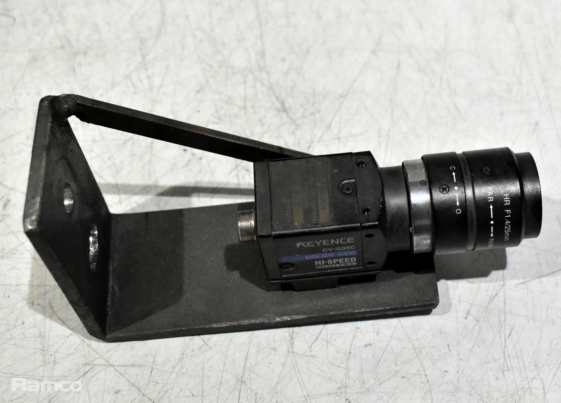 Operator Interface Vision System- 1x Keyence CV-3001P, 1x CV-3501P, 2x hand console and more - Image 9 of 12