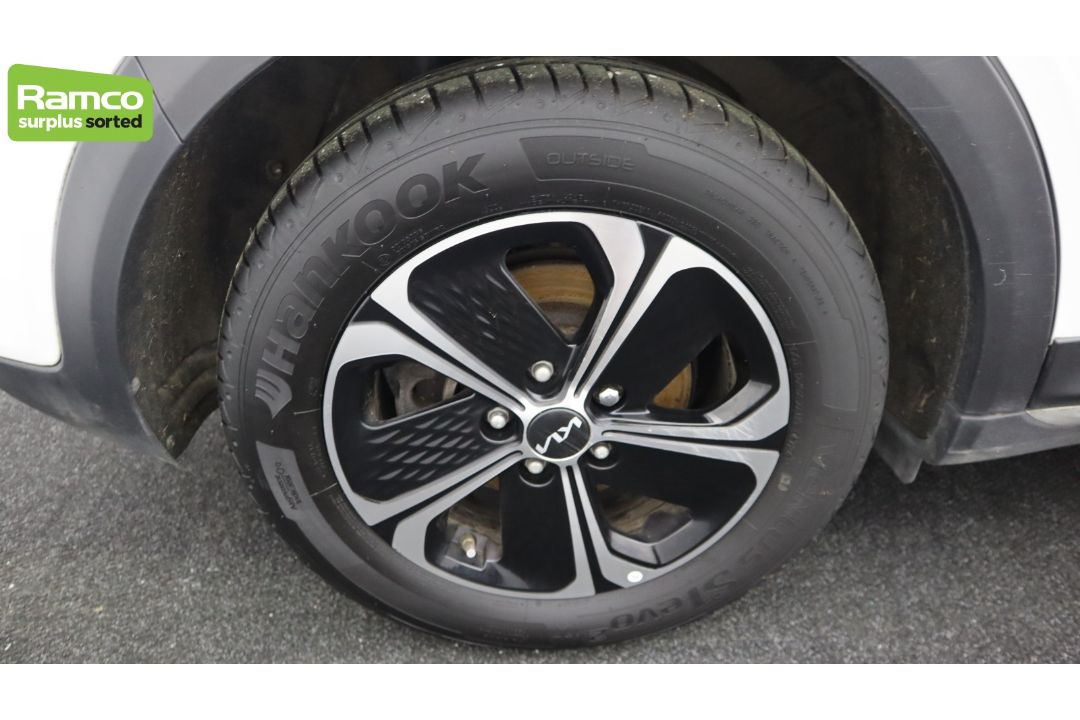 2022 KIA XCEED 3 PHEV S-A 1.6L Petrol Hybrid - full details in the description - Image 43 of 57