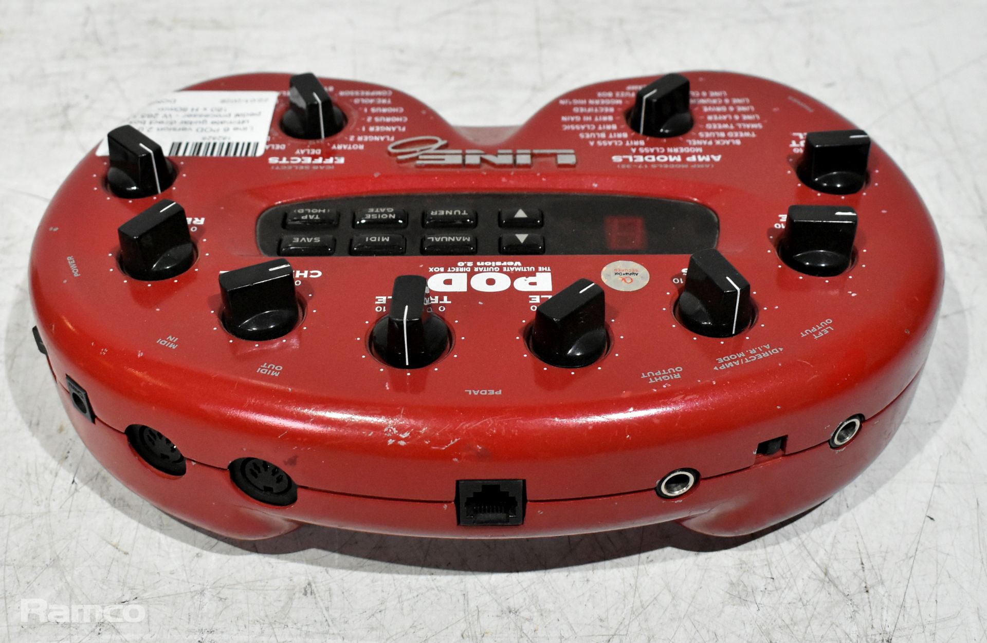 Guitar equipment - Yamaha acoustic, Line 6 and various pedals - details in description - Image 14 of 16