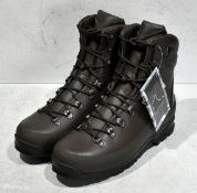 2x pairs of Iturri brown cold wet weather boots - size 9M