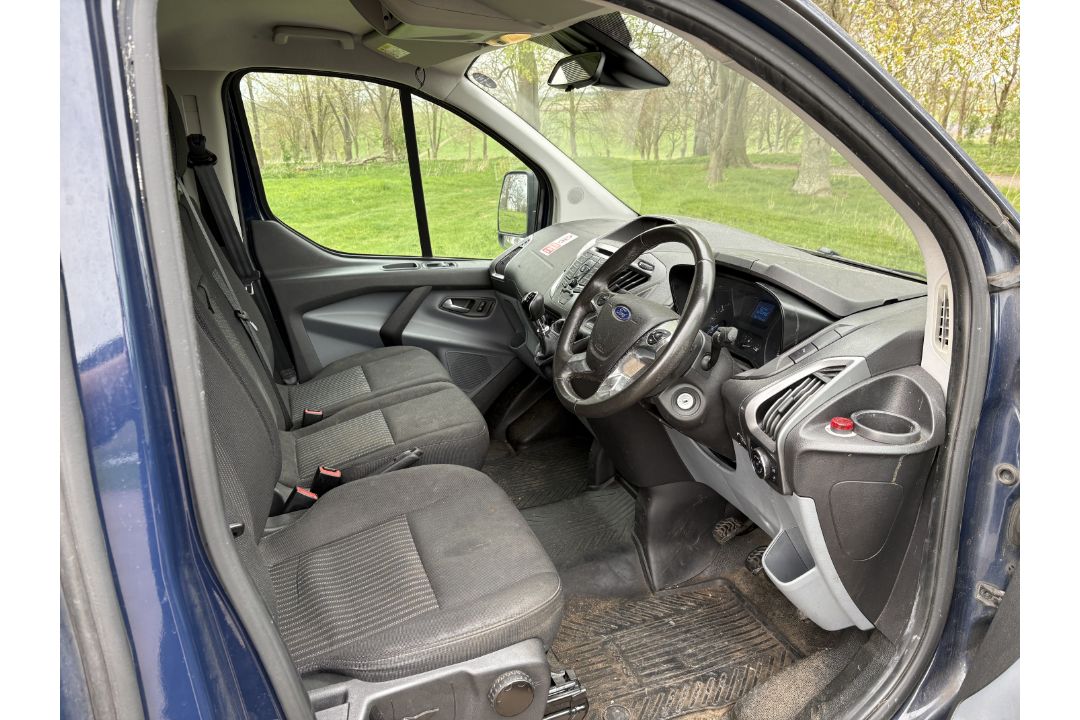 Ford Transit Custom 270 Trend – EJ66 EZH – 2016 – 67704 miles – blue - Image 10 of 16