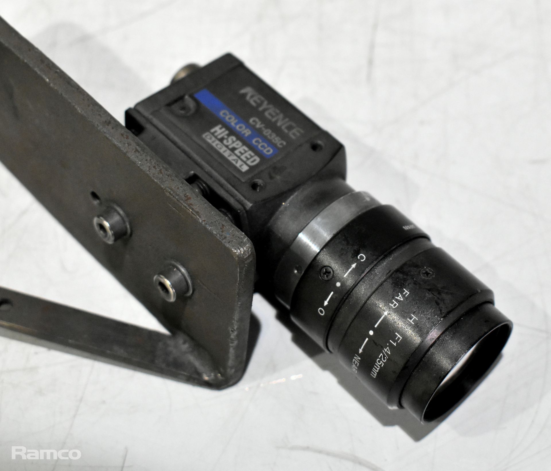 Operator Interface Vision System- 1x Keyence CV-3001P, 1x CV-3501P, 2x hand console and more - Image 7 of 12